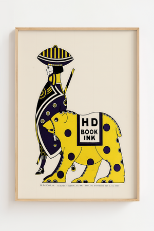 HD Book Ink vintage plakat med grafisk figur og gul bjørn i blå prikker – retro reklameplakat i gule og blå farver.
