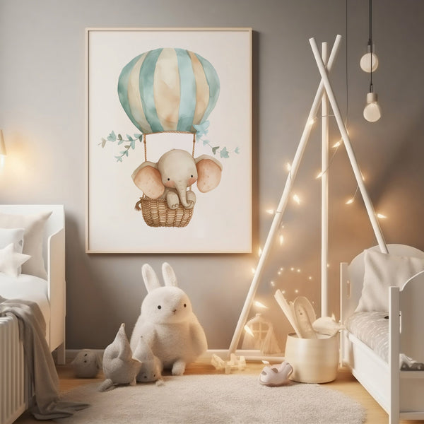 Tag på eventyr med Elefant i Luftballon - Børneplakat. En sød børneplakat, der bringer fantasi og hygge til børneværelset. Perfekt til små opdagelsesrejsende!