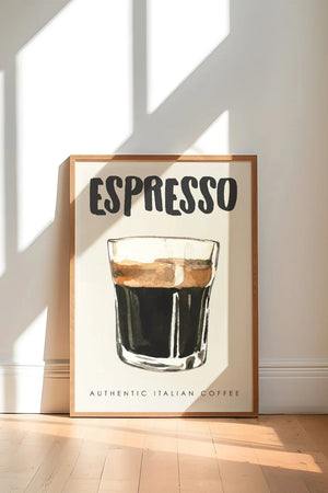 Akvarel espresso plakat med glas kaffe og teksten ‘Authentic Italian Coffee’.