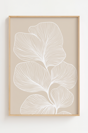 Moderne boho plakat med abstrakte blade i beige og neutrale toner
