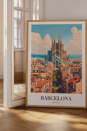 Barcelona Spanien byplakat med ikoniske Sagrada Família og farverig byudsigt.
