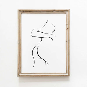 Minimalistisk plakat med sensuel kvindekrop i sort-hvid line art. Skab spa-stemning på badeværelset. Fås fra 99 kr.