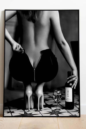 Champagne Glam – Fashion Plakat med luksuriøst design i moderne stil. Perfekt til modeelskere og billedvægge.