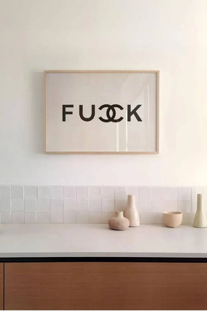 Bold Statement – Fashion plakat i sort/hvid med provokerende og minimalistisk design