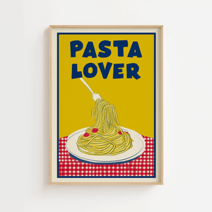 Pasta Lover plakat med grafisk pasta illustration og typografi