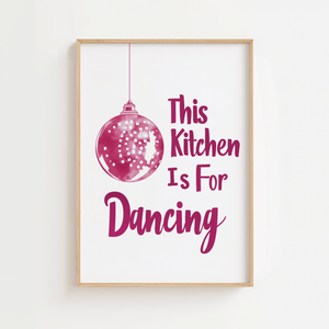 køkken plakat med diskokugle og teksten this kitchen is for dancing