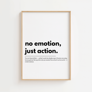 Motiverende plakat med teksten no excuses no shortcuts just effort and discipline i minimalistisk sort typografi.
