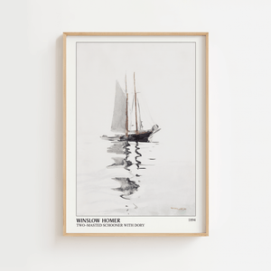 Sejlbåd plakat med minimalistisk havmotiv og refleksion i vand
