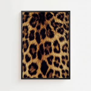 Plakat med detaljeret leopard mønster i brune og sorte nuancer.