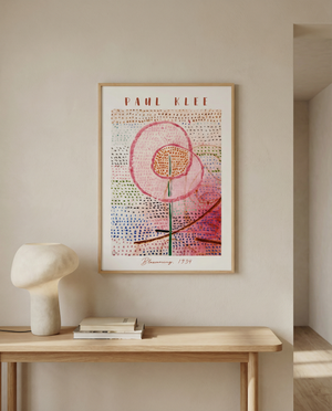Blossoming Paul Klee plakat er den perfekte måde at tilføje et kunstnerisk touch til dit hjem