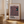 Hidden Face – Yayoi Kusama plakat med ikoniske prikker og skjult ansigt i farverigt grafisk design – moderne kunstplakat.