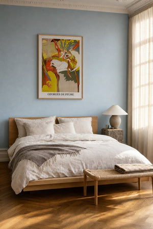 Georges de Feure plakat i lys ramme over sideboard i køkken
