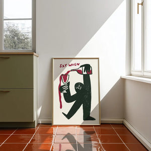 Pour Me Wine plakat med humoristisk vintekst til køkken, hjemmebar eller vinkrog.