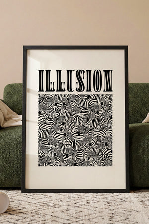 Illusion zebraer plakat med tæt formation af striber i sort hvid kontrast i egetræsramme ved sofa