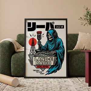 リーパーラジオ Reaper Radio plakat i egetræsramme ved sofa