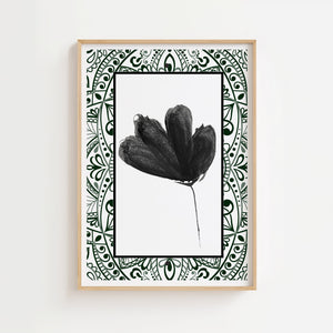 Sort tulipan plakat med ornamental ramme i grønne mønstre